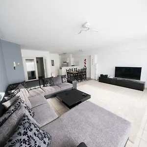 Renovated In Center Apartamento