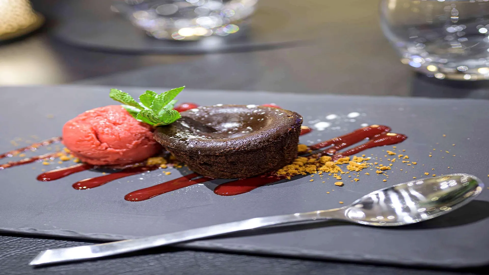 **** Hotel Mercure Antwerp City South Belgien